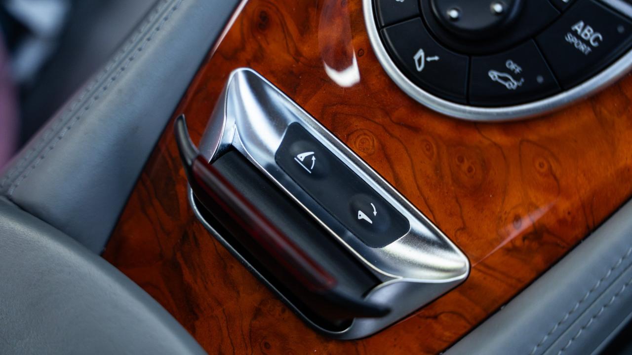2003 Mercedes - Benz SL 600
