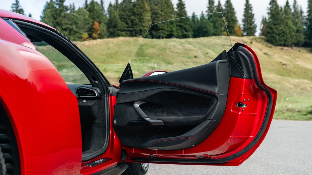 2022 Ferrari 296 GTB