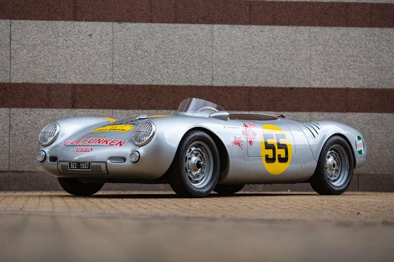 2015 Porsche 550