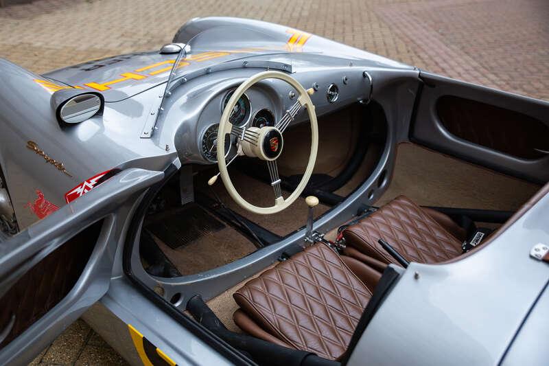 2015 Porsche 550