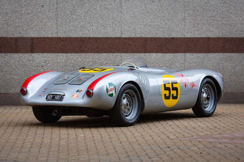 2015 Porsche 550