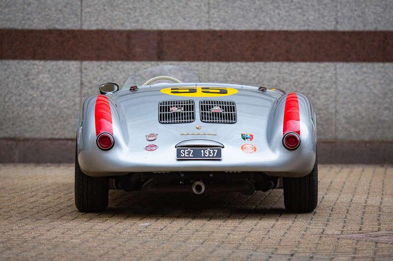2015 Porsche 550