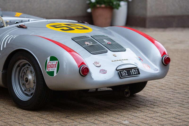 2015 Porsche 550