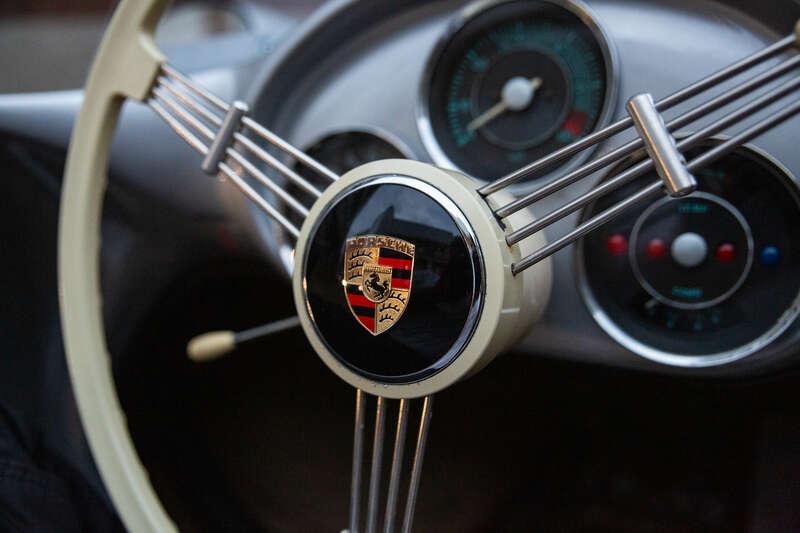 2015 Porsche 550