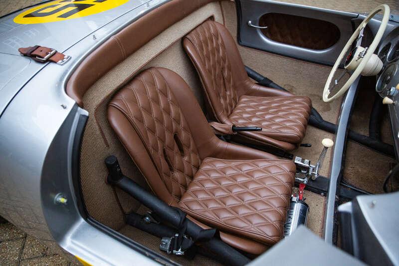 2015 Porsche 550