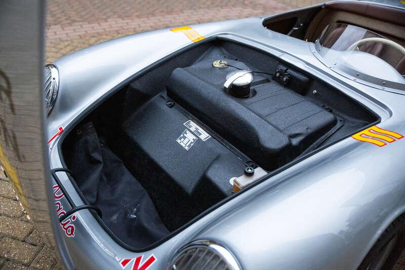 2015 Porsche 550