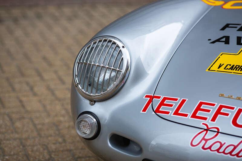 2015 Porsche 550
