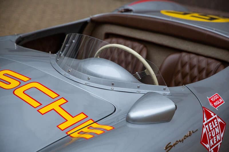 2015 Porsche 550