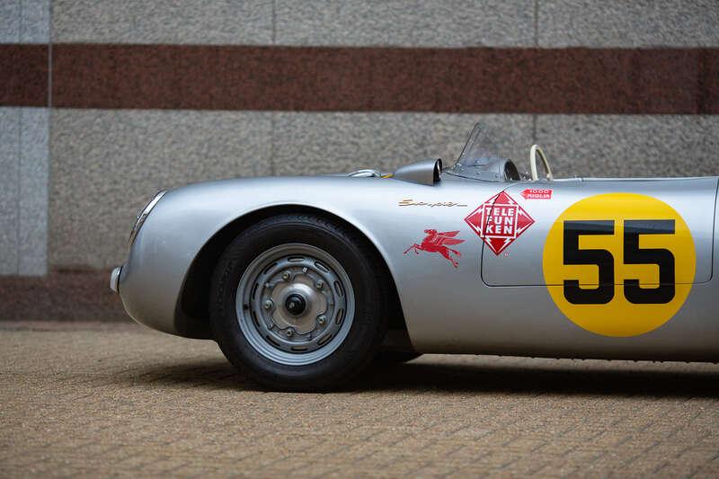 2015 Porsche 550