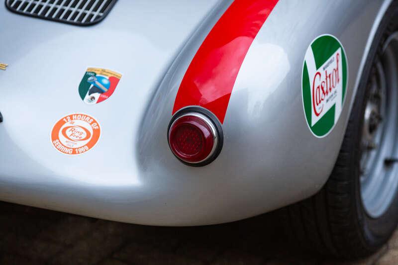 2015 Porsche 550