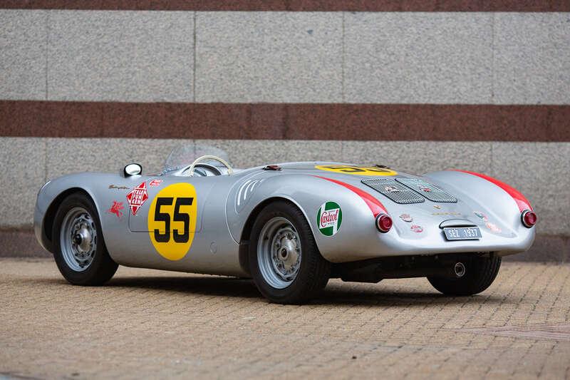 2015 Porsche 550