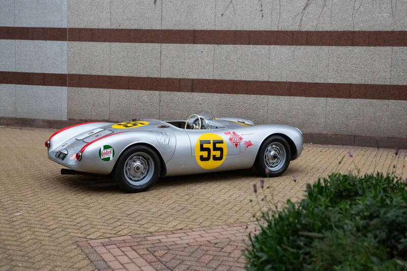 2015 Porsche 550