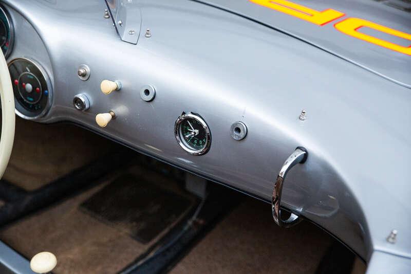 2015 Porsche 550