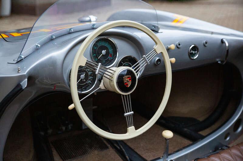 2015 Porsche 550
