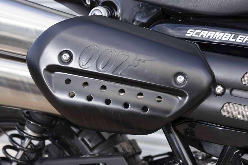 2020 Triumph 1200 SCRAMBLER BOND EDITION