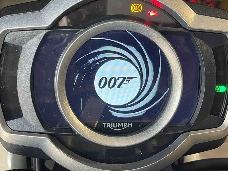 2020 Triumph 1200 SCRAMBLER BOND EDITION