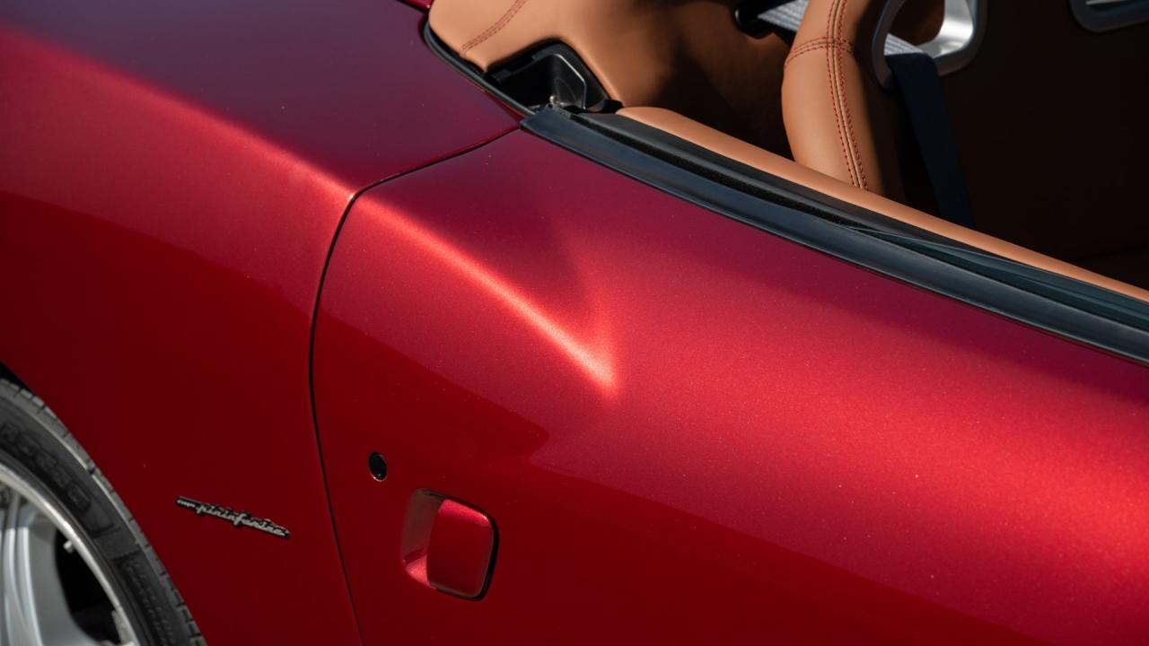 2001 Ferrari 550 Barchetta Pininfarina