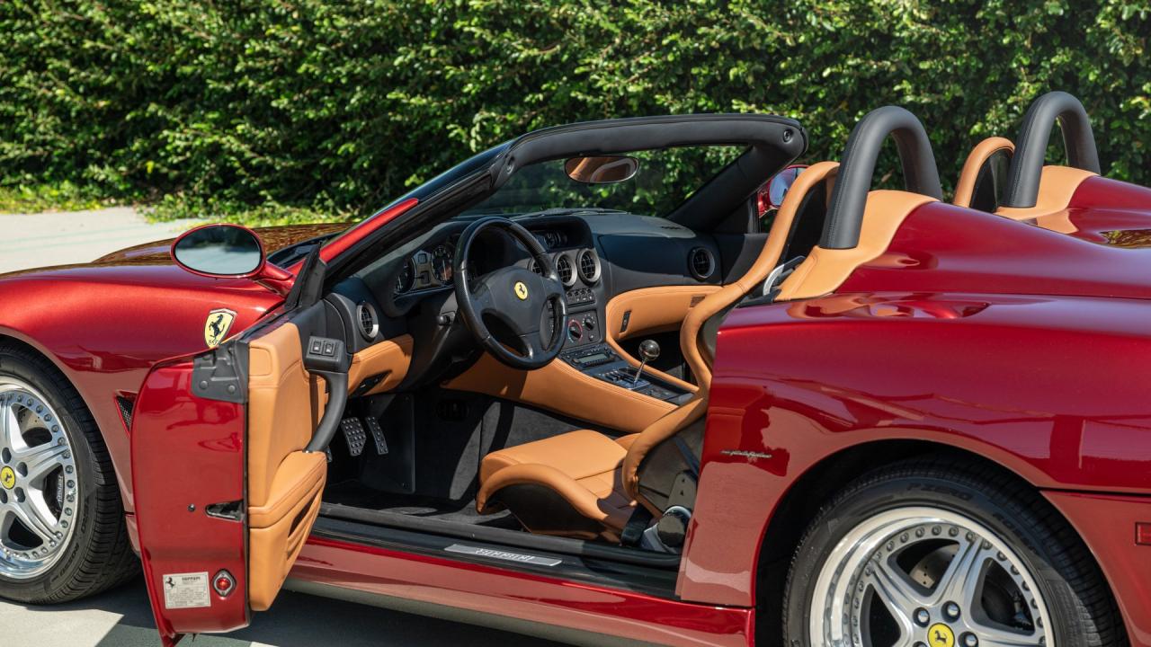 2001 Ferrari 550 Barchetta Pininfarina