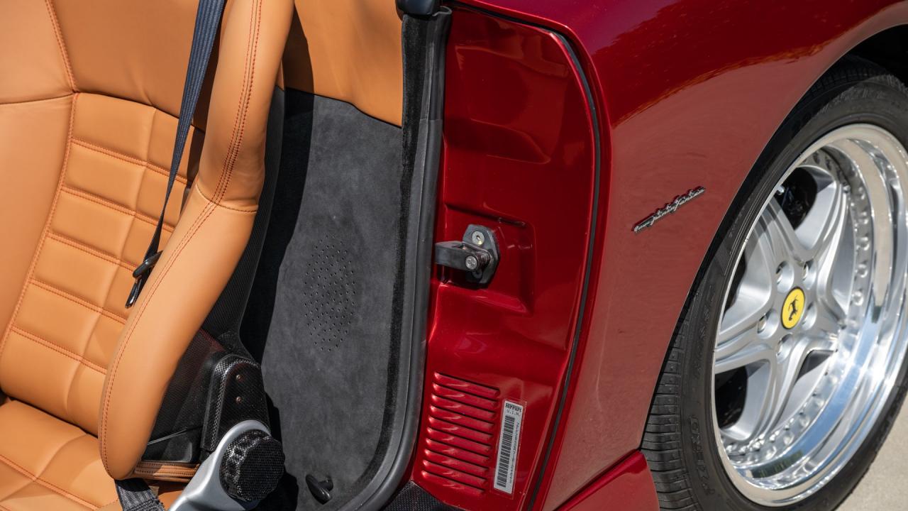 2001 Ferrari 550 Barchetta Pininfarina