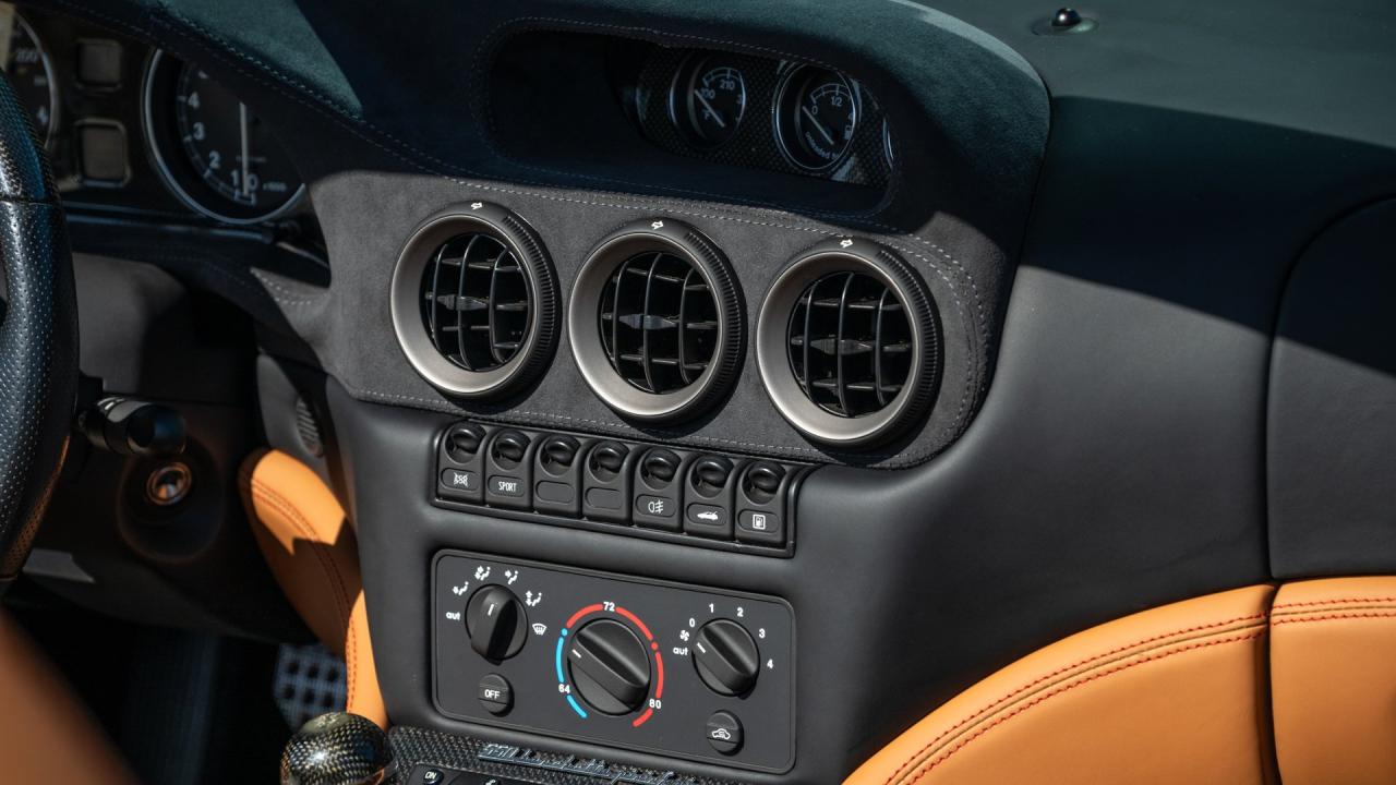 2001 Ferrari 550 Barchetta Pininfarina