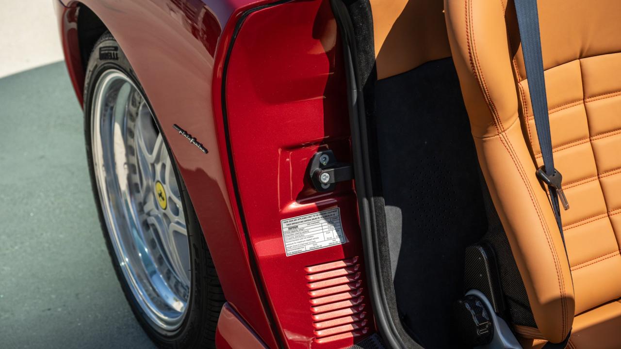 2001 Ferrari 550 Barchetta Pininfarina