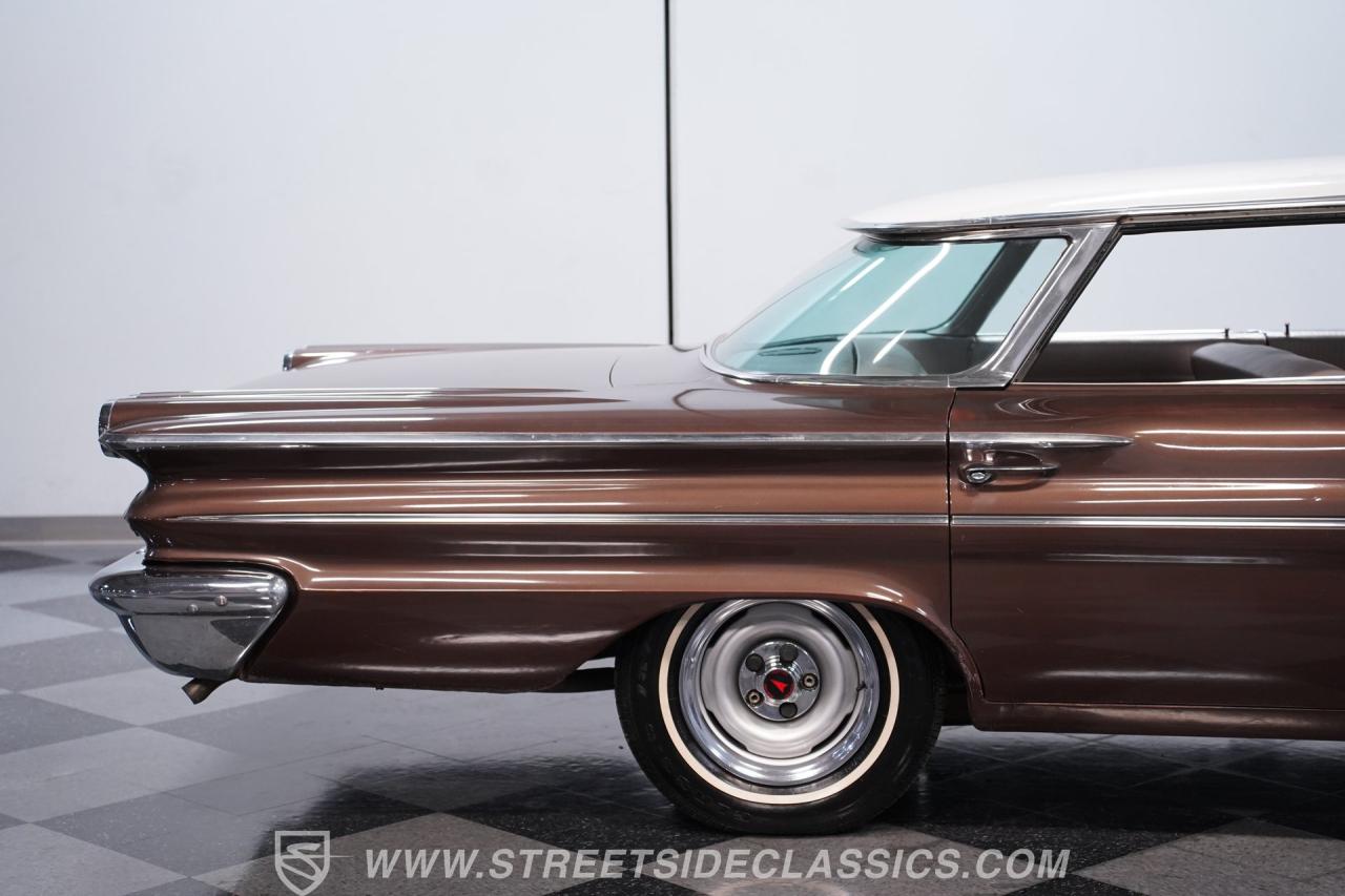 1960 Pontiac Catalina Vista