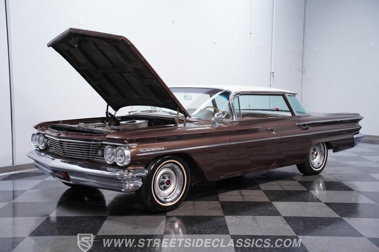 1960 Pontiac Catalina Vista
