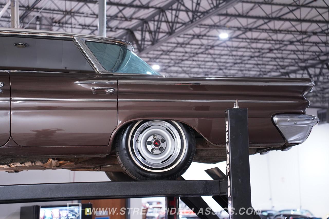 1960 Pontiac Catalina Vista