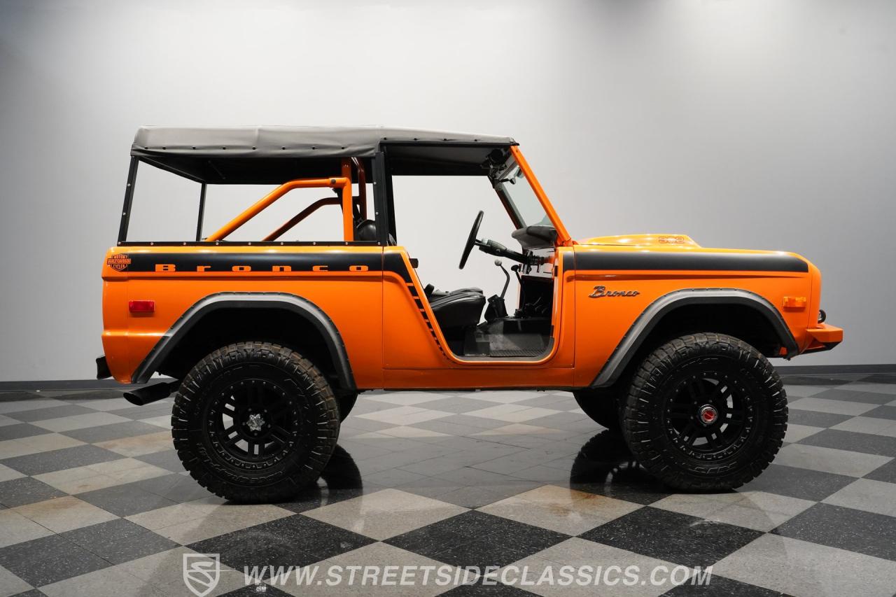 1974 Ford Bronco 4X4 Roadster Tribute