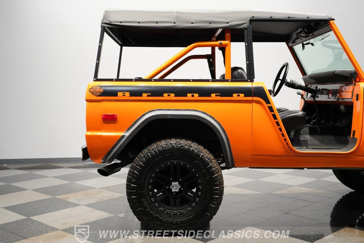 1974 Ford Bronco 4X4 Roadster Tribute