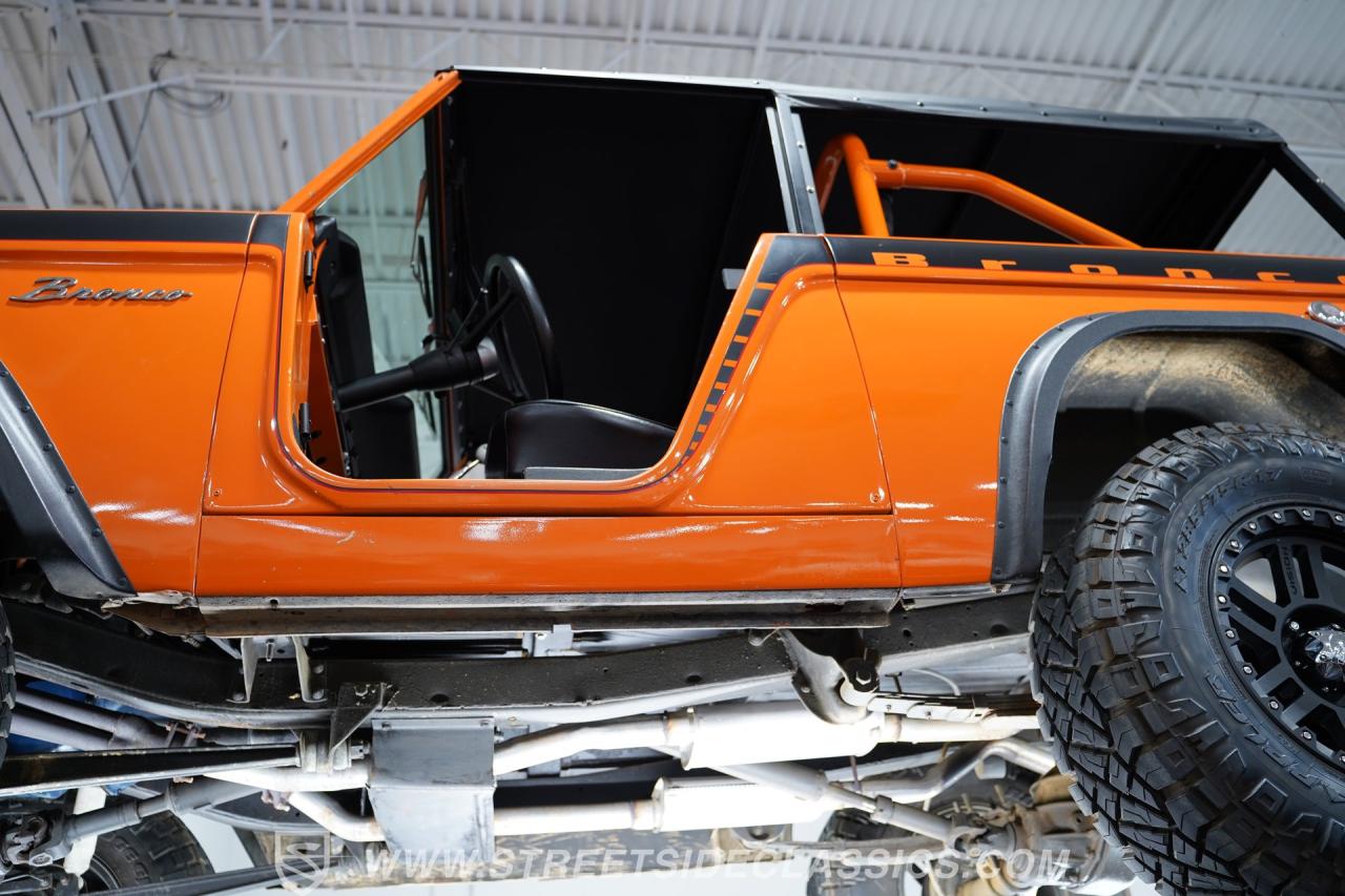 1974 Ford Bronco 4X4 Roadster Tribute
