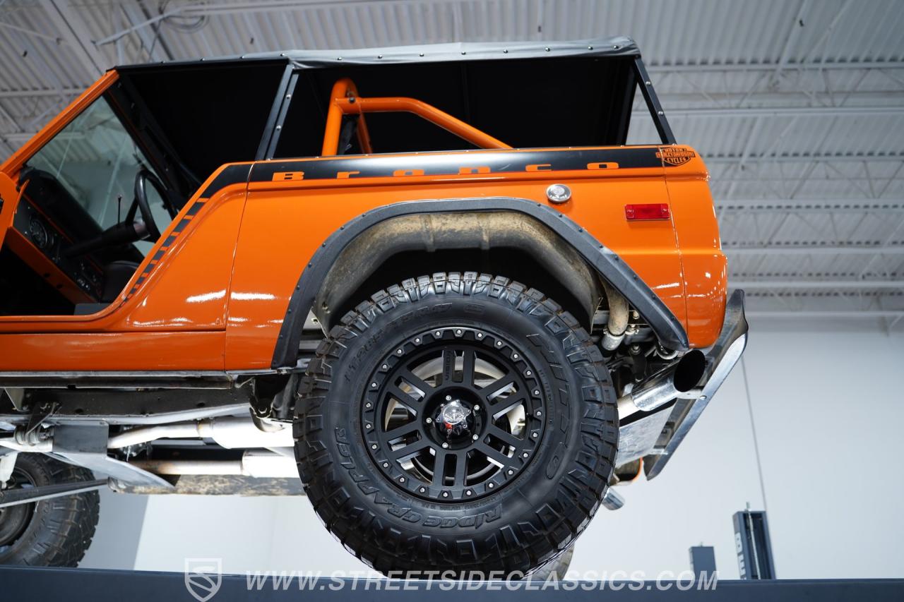 1974 Ford Bronco 4X4 Roadster Tribute
