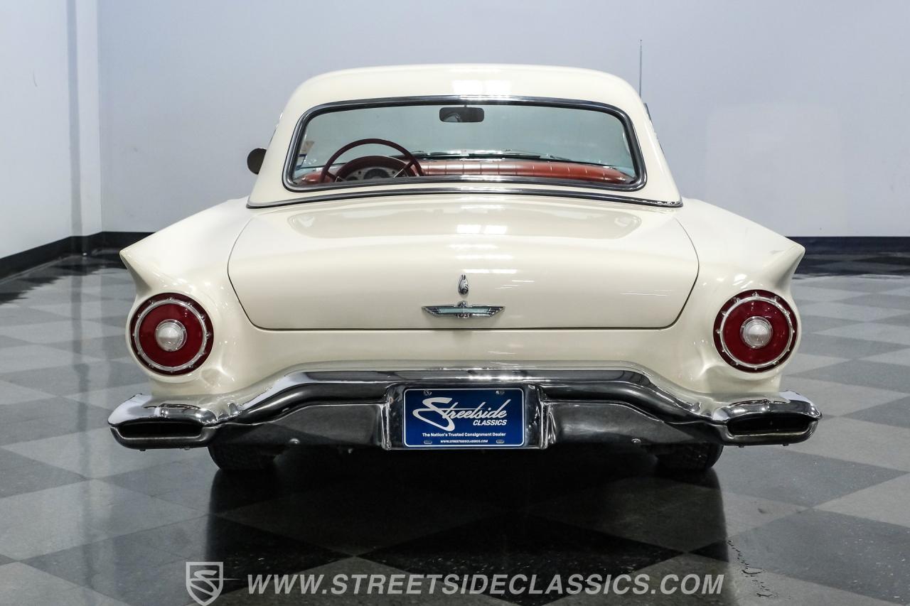 1957 Ford Thunderbird