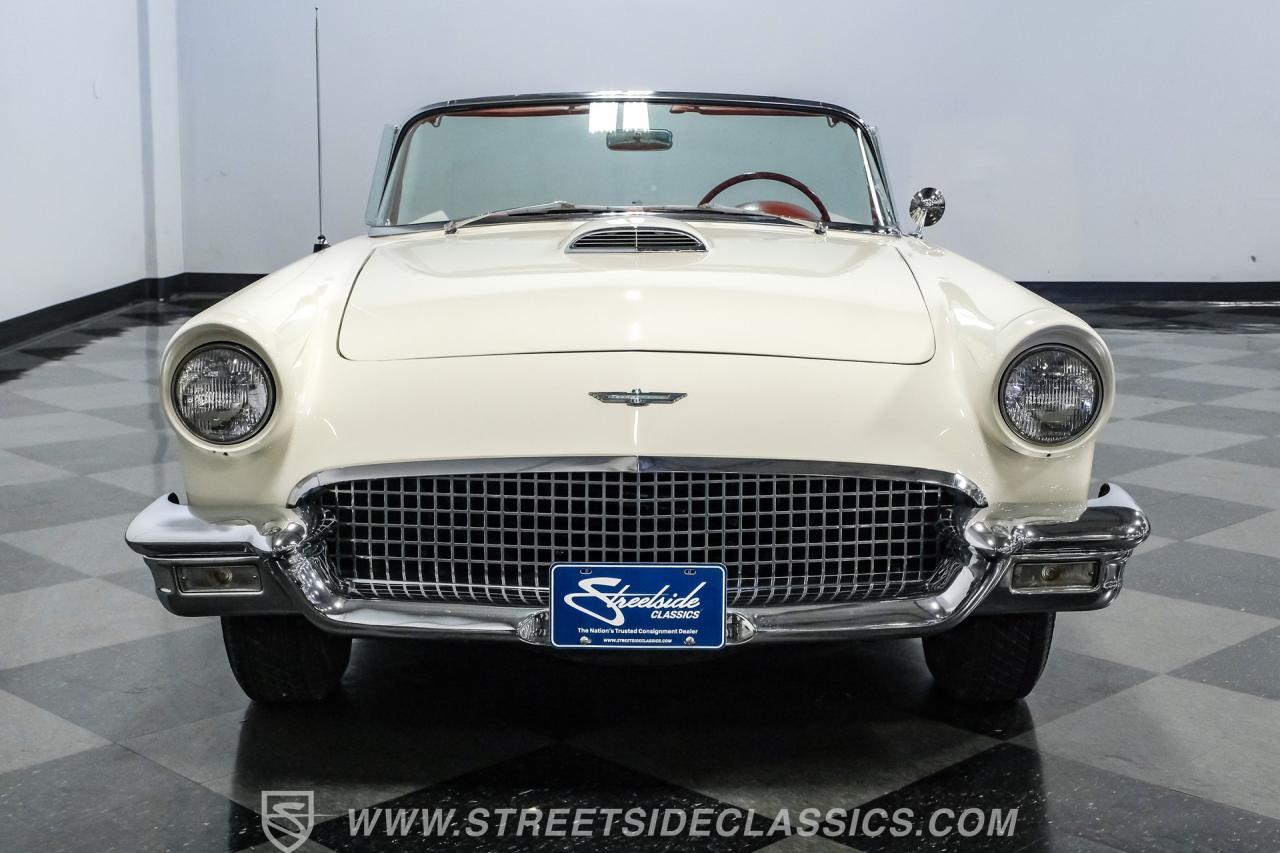 1957 Ford Thunderbird