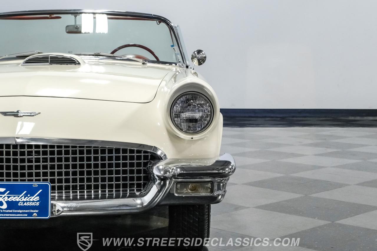 1957 Ford Thunderbird