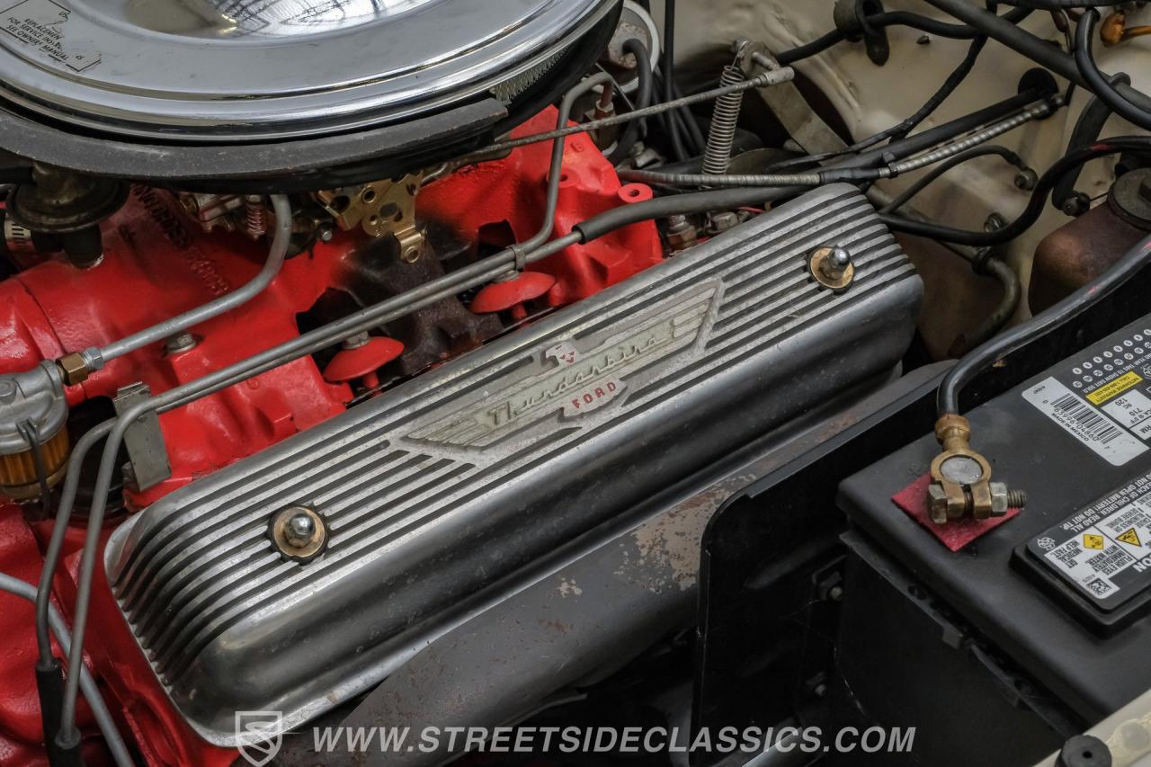 1957 Ford Thunderbird