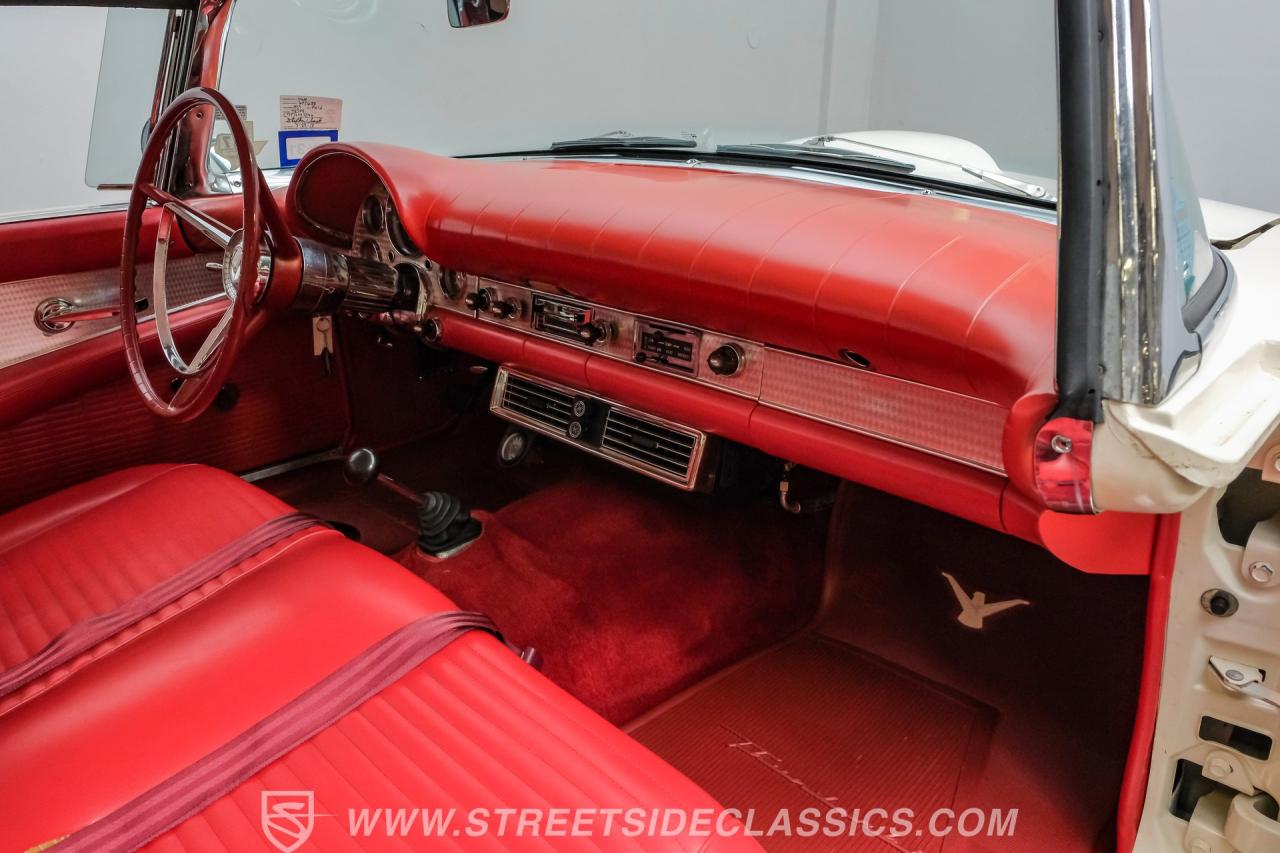 1957 Ford Thunderbird