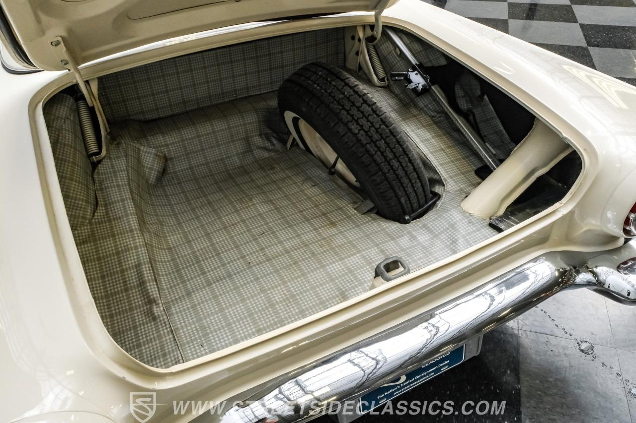 1957 Ford Thunderbird