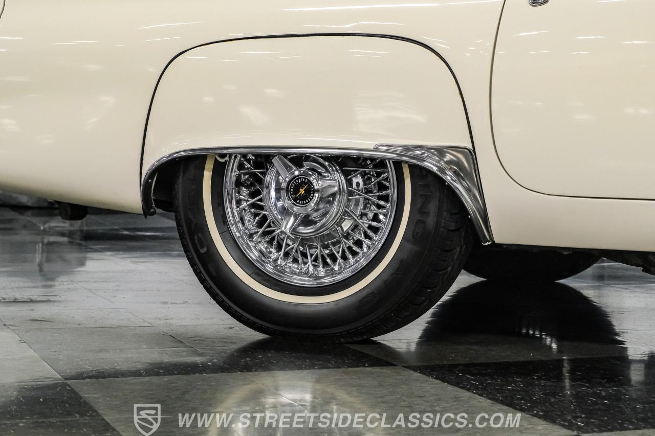 1957 Ford Thunderbird
