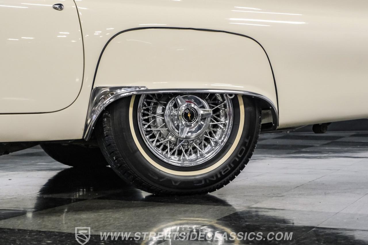 1957 Ford Thunderbird