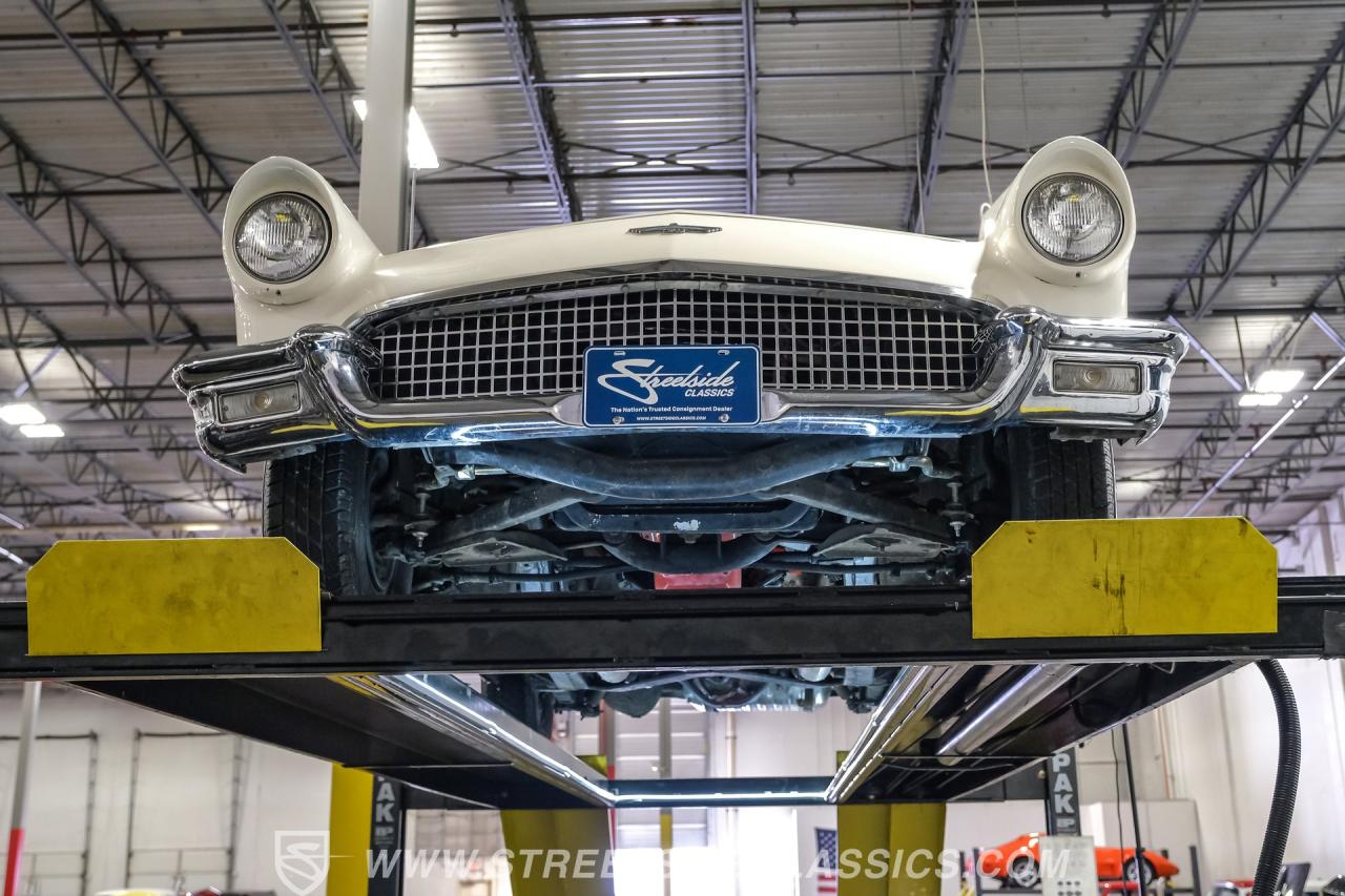 1957 Ford Thunderbird