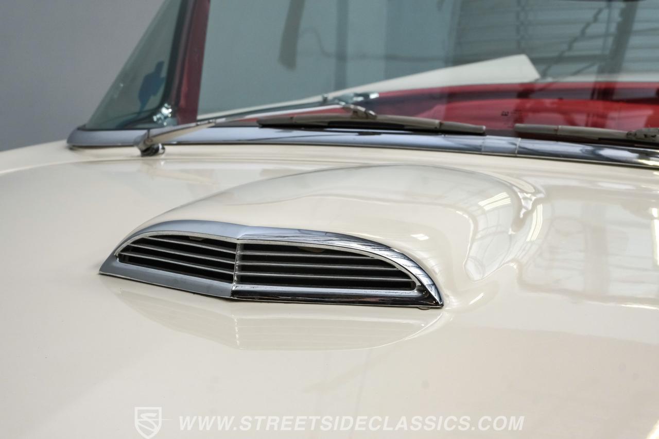 1957 Ford Thunderbird