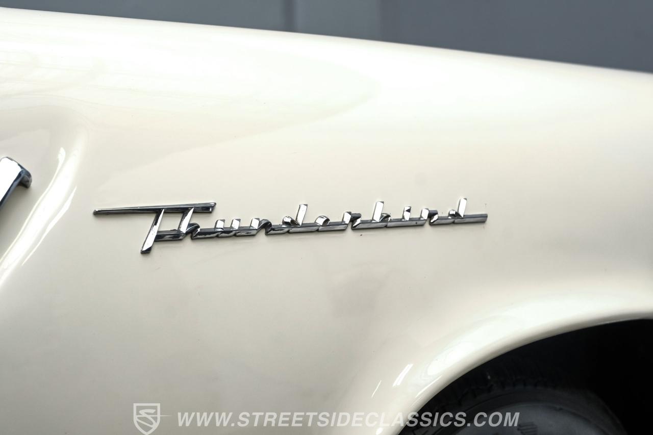 1957 Ford Thunderbird
