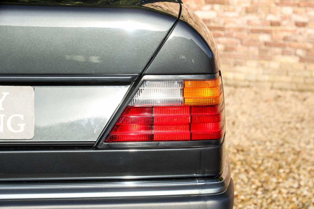 1992 Mercedes - Benz Mercedes Benz 200 E W124 &ldquo;36.000 km with one owner&rdquo; NEW ORIGINAL CONDITION