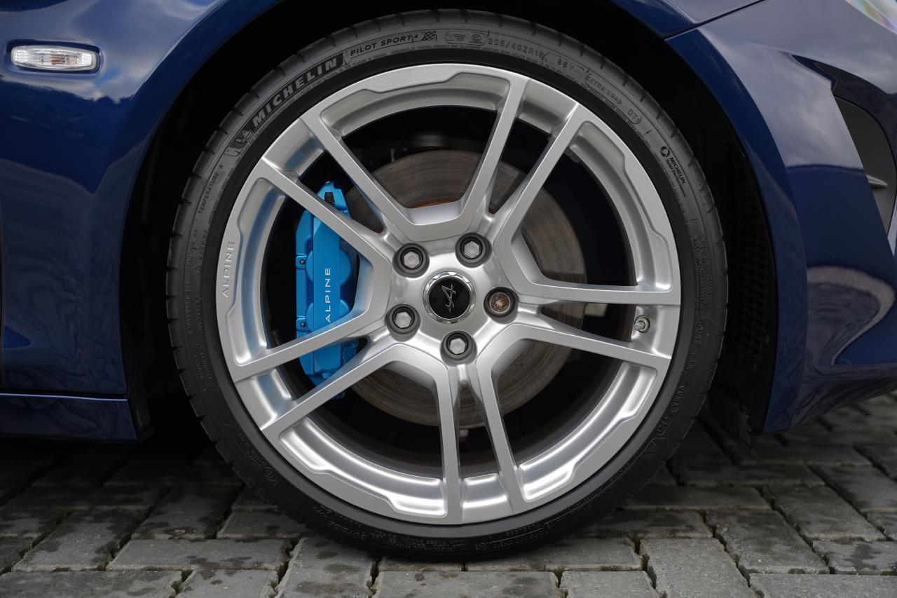 2021 Alpine A110