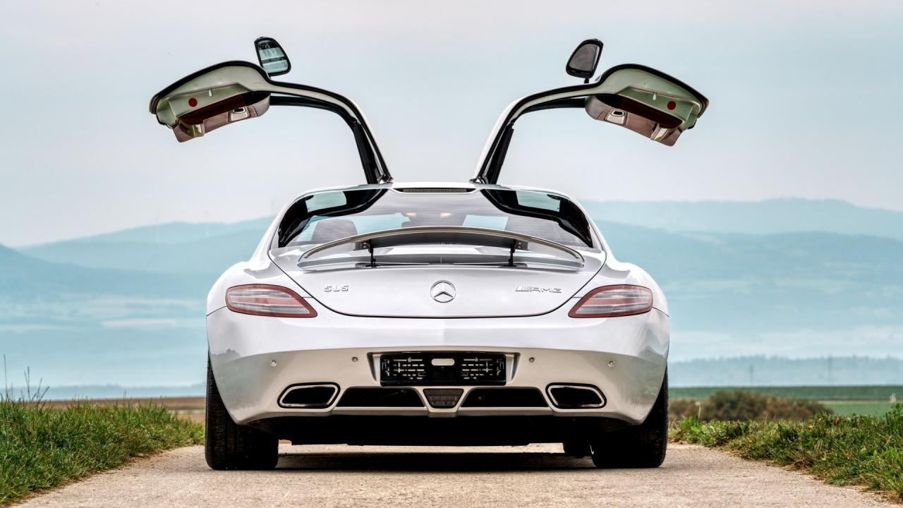 2011 Mercedes - Benz SLS AMG