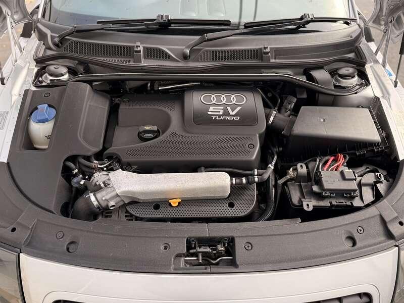 2004 Audi TT
