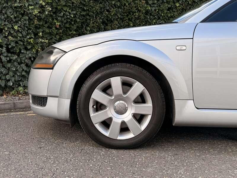 2004 Audi TT