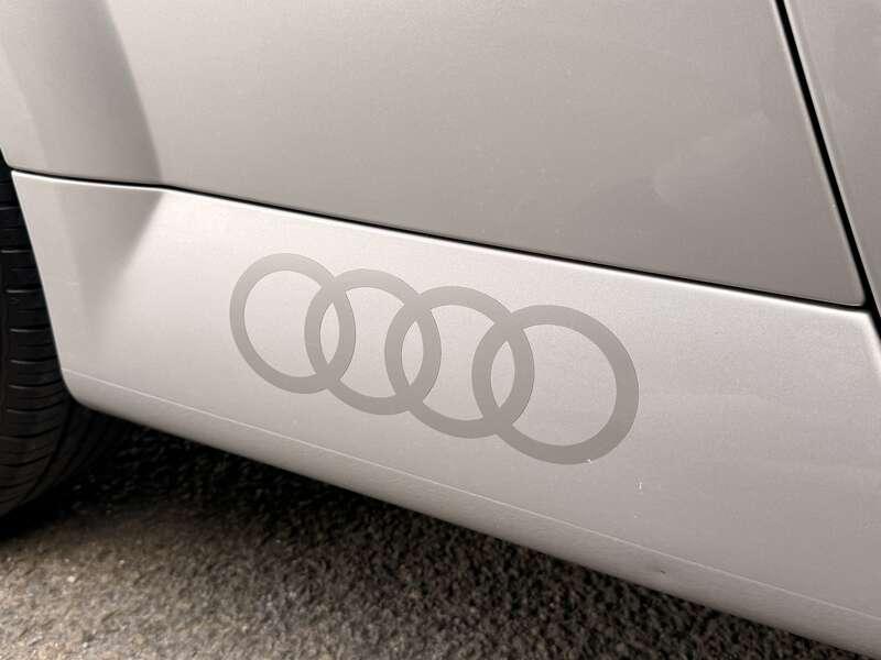 2004 Audi TT