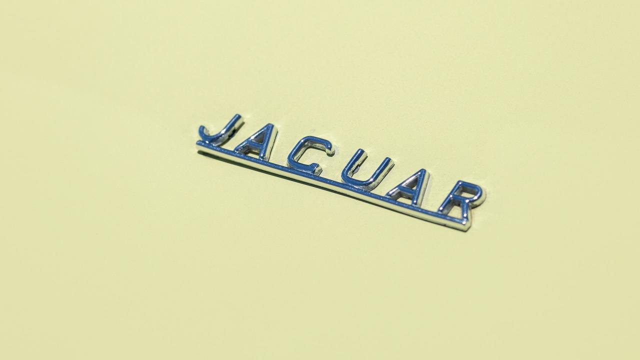 1963 Jaguar E-Type Series 1 3.8 Roadster